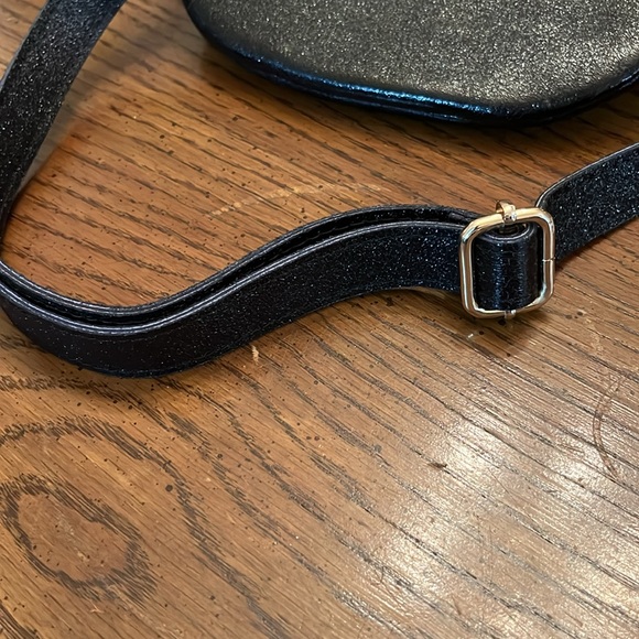 Tourance metallic‎ leather fanny bag, NWOT - Picture 7 of 11